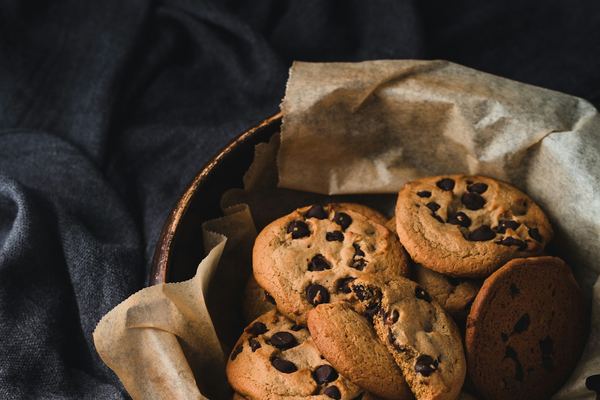Assortiment warme koffiekoeken uit de toonbank